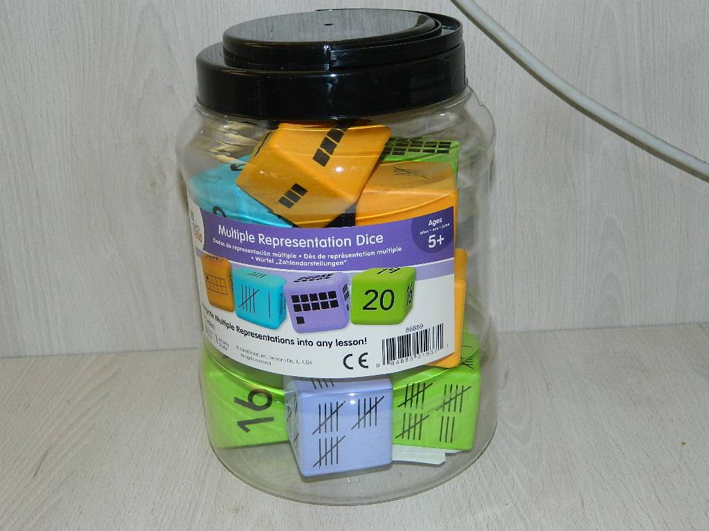 16 dés géants 4.5 cm découverte numération