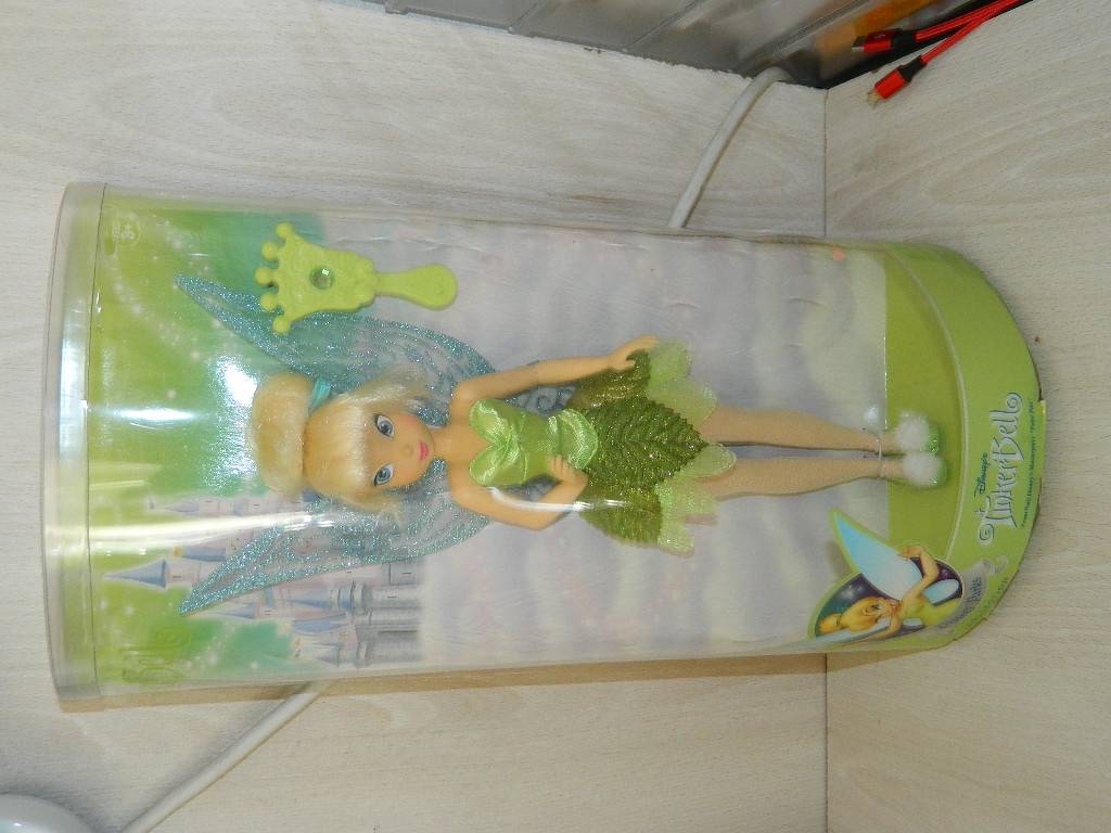 Poupée Princesse clochette avec brosse